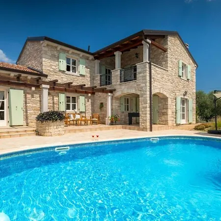 Beautiful Mara With Pool In Sv Lovrec Villa Vosteni