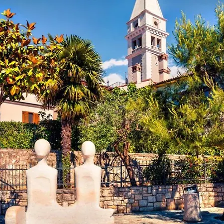 Beautiful Mara With Pool In Sv Lovrec Villa Vosteni