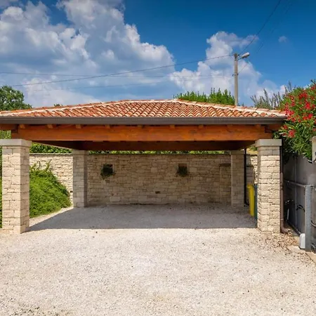 Beautiful Mara With Pool In Sv Lovrec Vila Vošteni